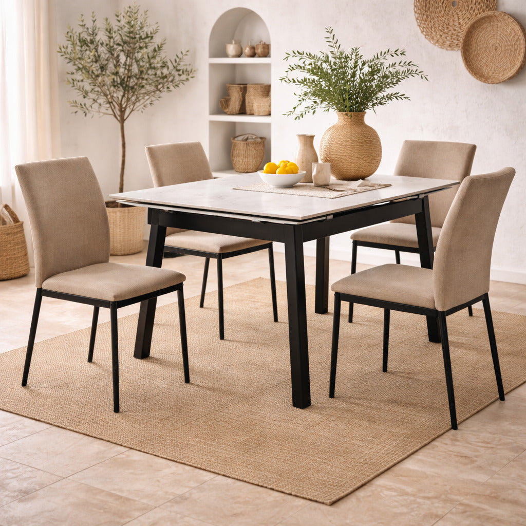 Juego de 2 sillas tapizadas de comedor con estructura metálica y respaldo alto